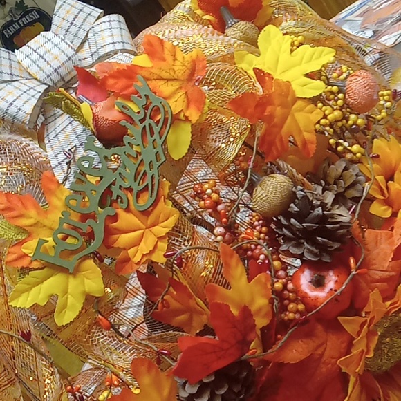 Fall wreath - Picture 3 of 4